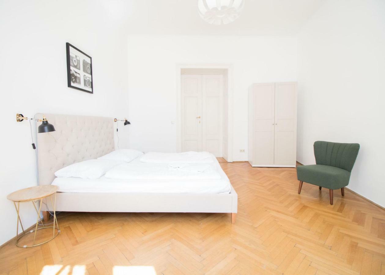 Heymi Apartments Stadtpark Vienna Exterior photo